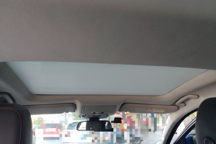 Used Jaguar XEL 2019 2.0T 200 PS Deluxe Edition Headliner