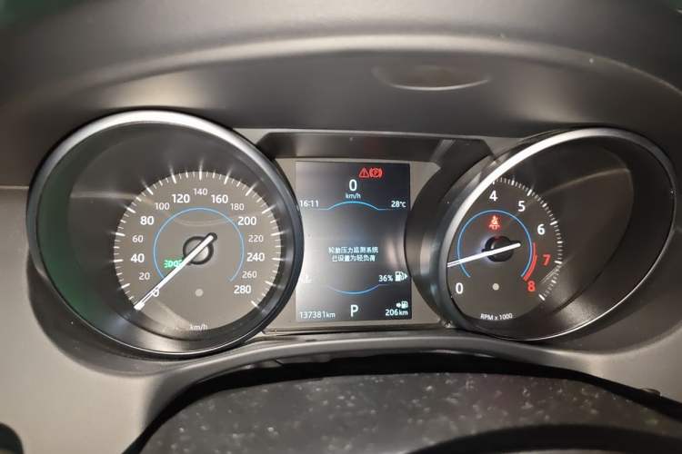 Used Jaguar XEL 2019 2.0T 200 PS Elite Edition Instrument Cluster