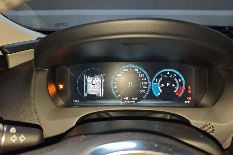Used Jaguar XEL 2019 2.0T 250 PS Premium Edition Instrument Cluster