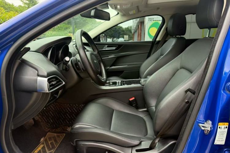 Used Jaguar XEL 2019 2.0T 200 PS Elite Edition Interior 3