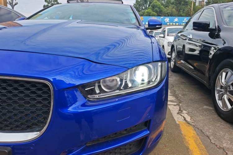 Used Jaguar XEL 2019 2.0T 200 PS Deluxe Edition Left Front Headlight