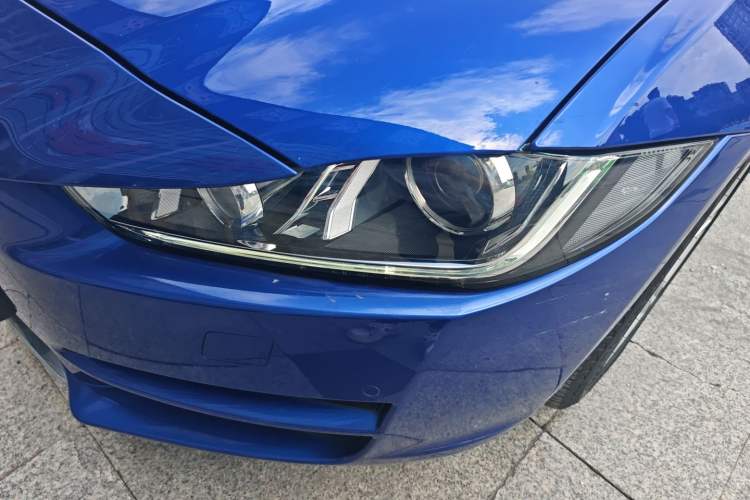 Used Jaguar XEL 2019 2.0T 200 PS Deluxe Edition Left Front Headlight