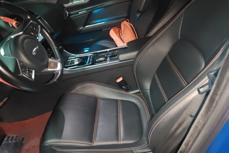 Used Jaguar XEL 2019 2.0T 250 PS Premium Edition Left Front Seat