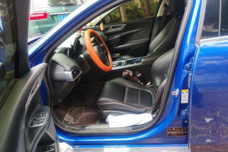 Used Jaguar XEL 2019 2.0T 200 PS Luxury Edition Left Front Seat