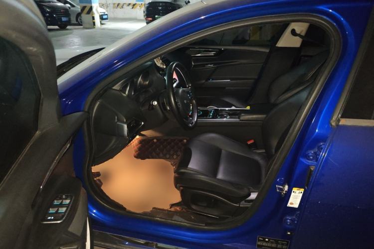 Used Jaguar XEL 2019 2.0T 200 PS Elite Edition Left Front Seat