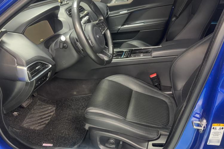 Used Jaguar XEL 2019 2.0T 250 PS Luxury Edition Left Front Seat