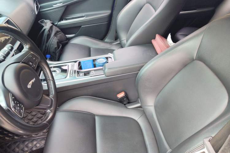 Used Jaguar XEL 2019 2.0T 200 PS Elite Edition Left Front Seat