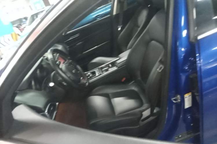 Used Jaguar XEL 2019 2.0T 200 PS Elite Edition Left Front Seat