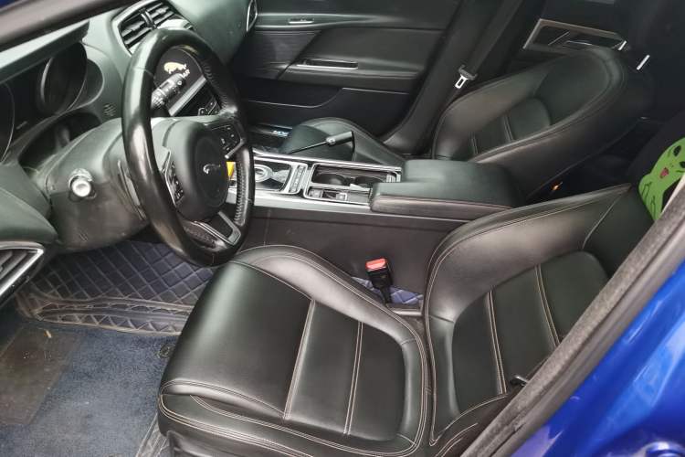 Used Jaguar XEL 2019 2.0T 200 PS Luxury Edition Left Front Seat