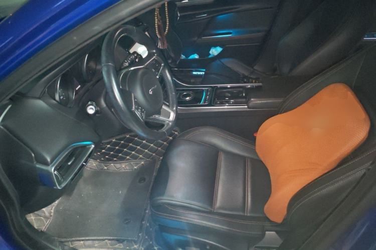 Used Jaguar XEL 2019 2.0T 200 PS Luxury Edition Left Front Seat