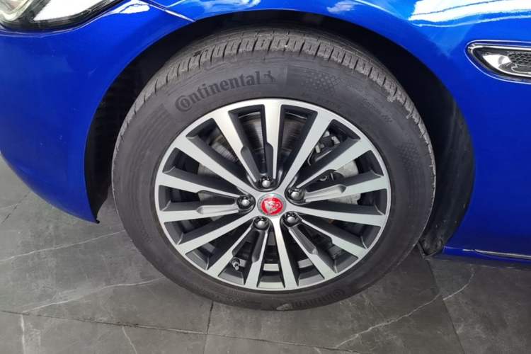 Used Jaguar XEL 2019 2.0T 200 PS Luxury Edition Left Front Wheel Hub