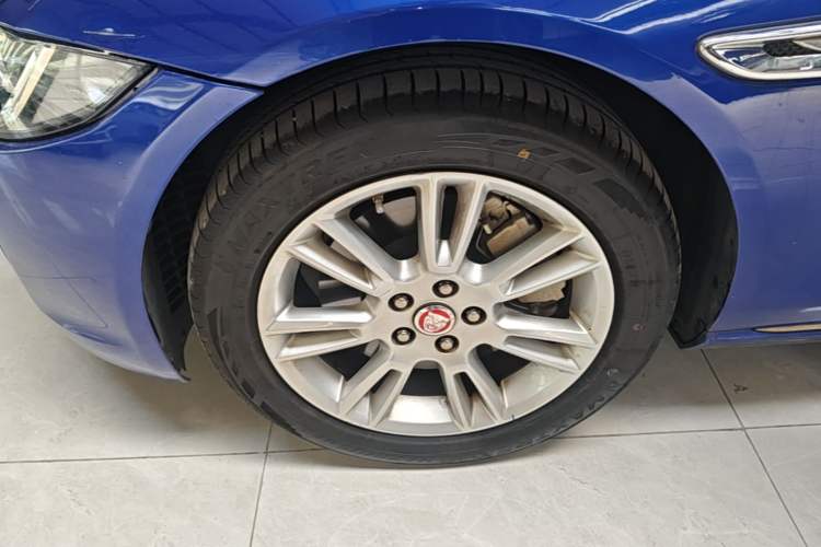 Used Jaguar XEL 2019 2.0T 200 PS Luxury Edition Left Front Wheel Hub