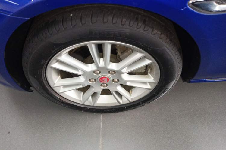 Used Jaguar XEL 2019 2.0T 200 PS Luxury Edition Left Front Wheel Hub