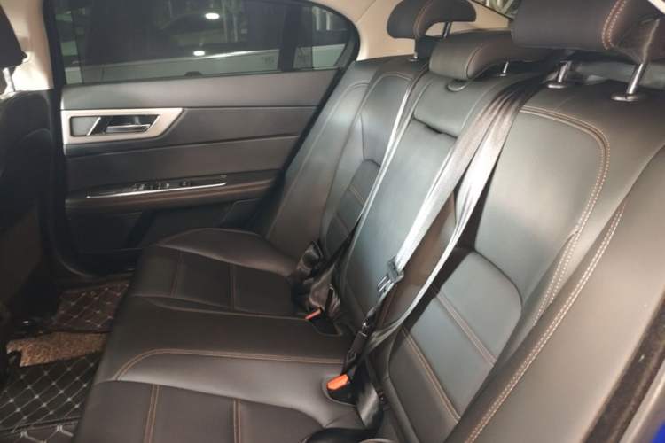 Used Jaguar XEL 2019 2.0T 200 PS Deluxe Edition Left Rear Seat