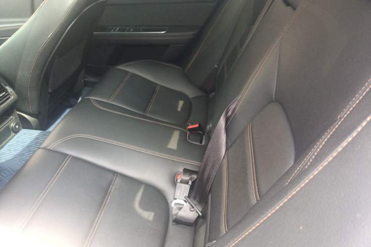 Used Jaguar XEL 2019 2.0T 200 PS Luxury Edition Left Rear Seat