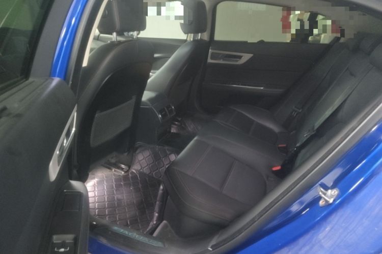 Used Jaguar XEL 2019 2.0T 200 PS Deluxe Edition Left Rear Seat