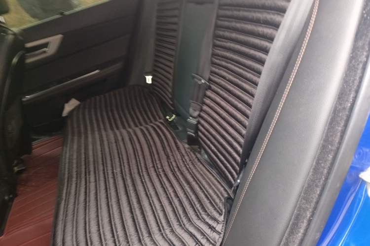 Used Jaguar XEL 2019 2.0T 200 PS Deluxe Edition Left Rear Seat