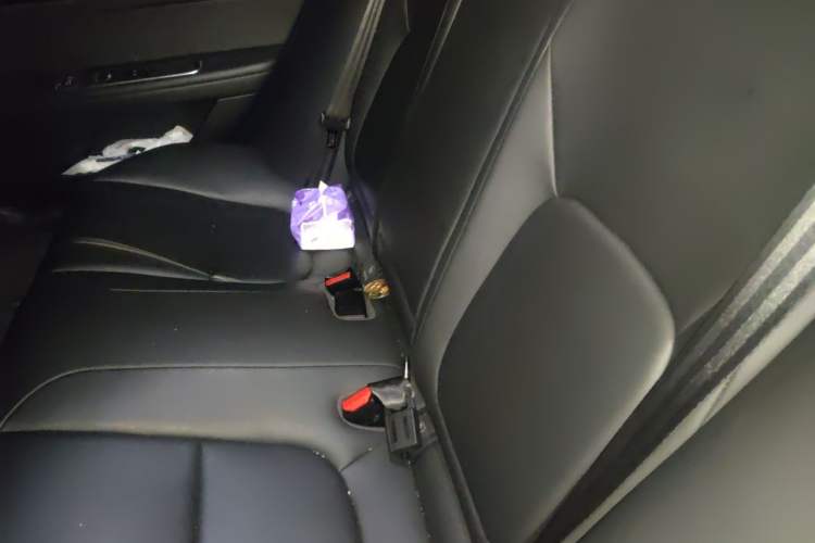 Used Jaguar XEL 2019 2.0T 200 PS Elite Edition Left Rear Seat