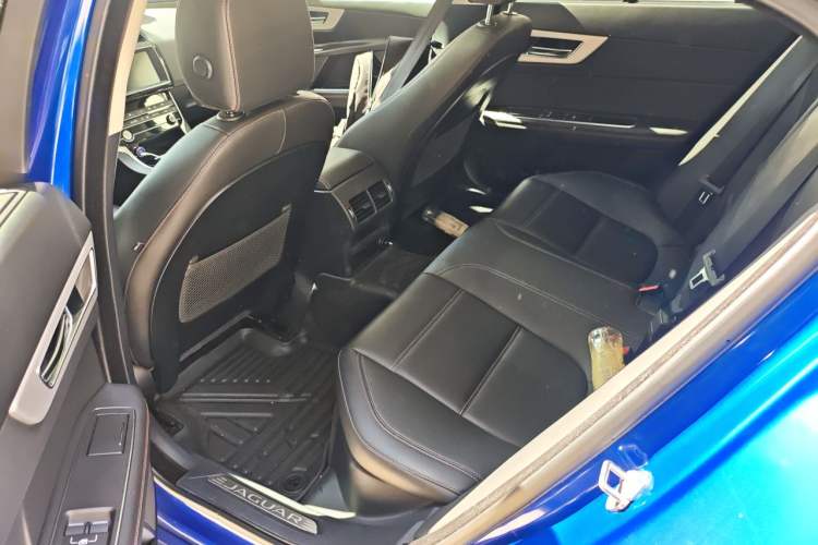 Used Jaguar XEL 2019 2.0T 200 PS Deluxe Edition Left Rear Seat