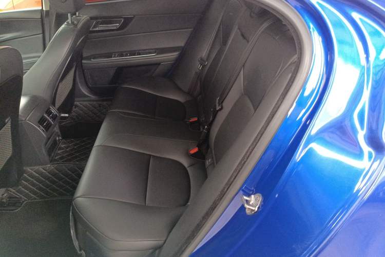 Used Jaguar XEL 2019 2.0T 200 PS Elite Edition Left Rear Seat