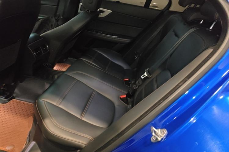Used Jaguar XEL 2019 2.0T 200 PS Deluxe Edition Left Rear Seat