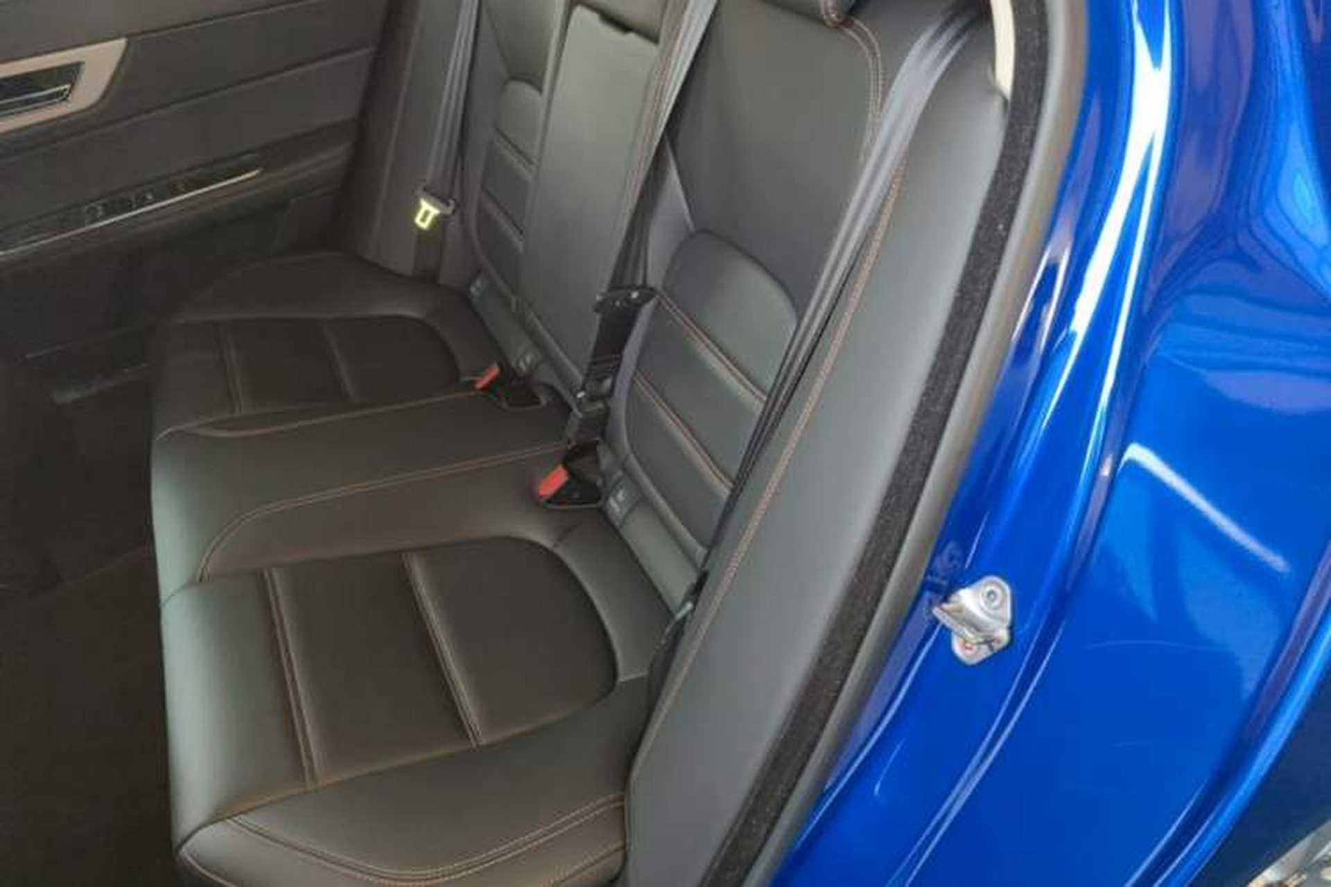 Used Jaguar XEL 2019 2.0T 200 PS Deluxe Edition Left Rear Seat