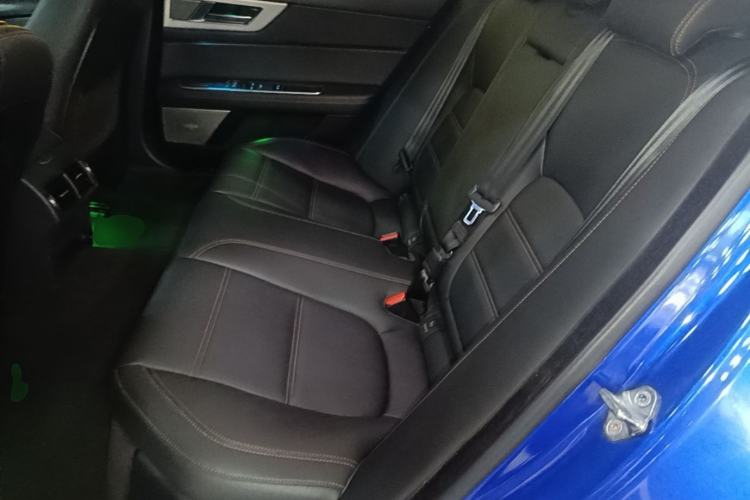 Used Jaguar XEL 2019 2.0T 200 PS Deluxe Edition Left Rear Seat