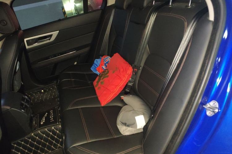 Used Jaguar XEL 2019 2.0T 250 PS Premium Edition Left Rear Seat