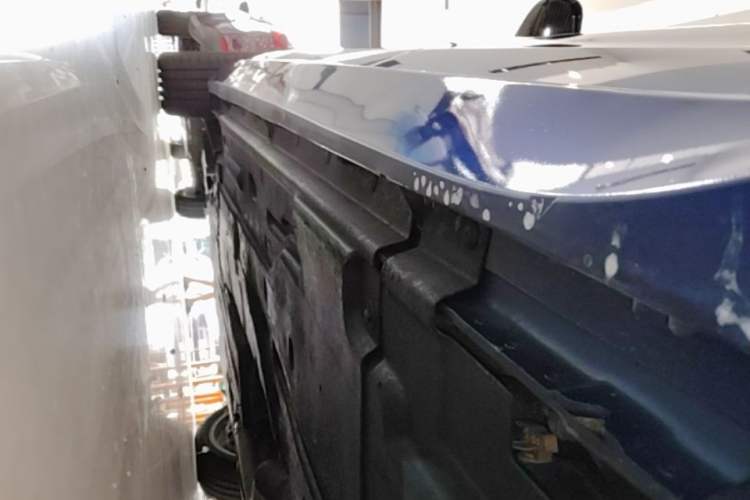 Used Jaguar XEL 2019 2.0T 200 PS Deluxe Edition Left Side Sill