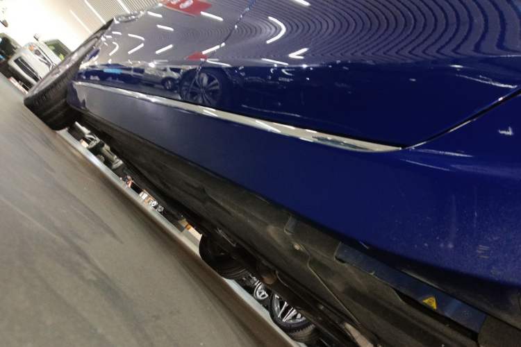Used Jaguar XEL 2019 2.0T 200 PS Luxury Edition Left Side Sill