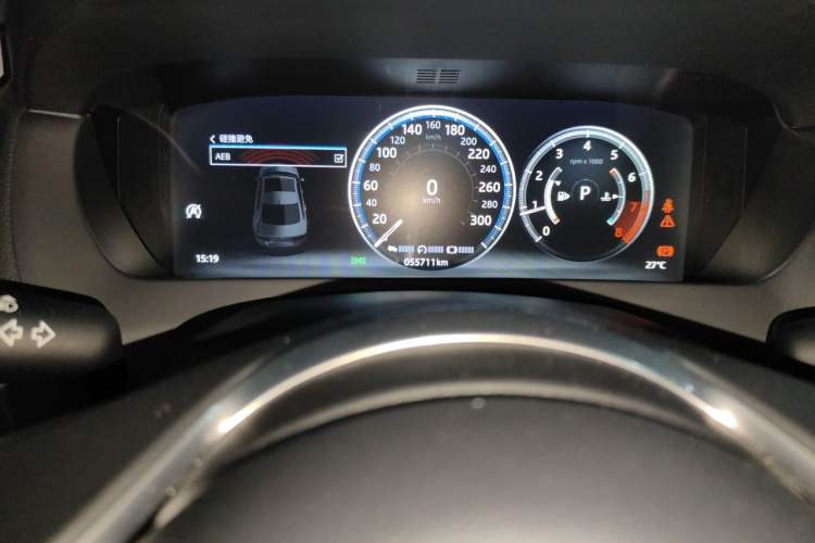 Used Jaguar XEL 2019 2.0T 200 PS Deluxe Edition Odometer Close Up