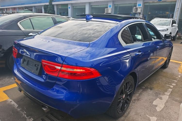 Used Jaguar XEL 2019 2.0T 200 PS Deluxe Edition Rear Right 45 Deg