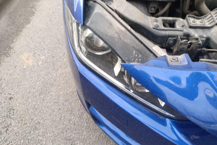 Used Jaguar XEL 2019 2.0T 200 PS Deluxe Edition Right Front Headlight