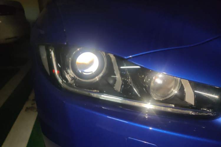 Used Jaguar XEL 2019 2.0T 200 PS Elite Edition Right Front Headlight
