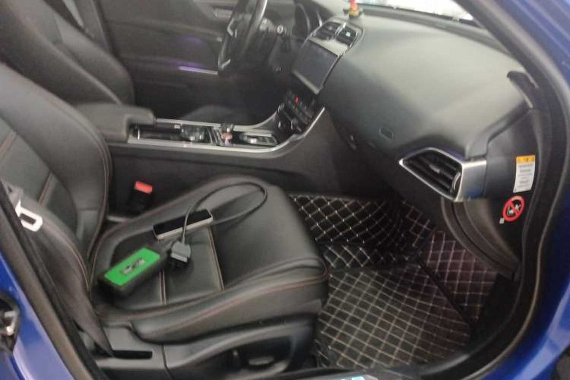 Used Jaguar XEL 2019 2.0T 200 PS Luxury Edition Right Front Seat