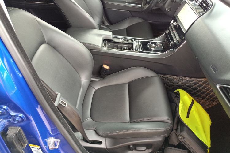 Used Jaguar XEL 2019 2.0T 200 PS Elite Edition Right Front Seat