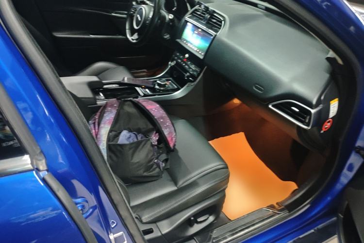 Used Jaguar XEL 2019 2.0T 200 PS Elite Edition Right Front Seat