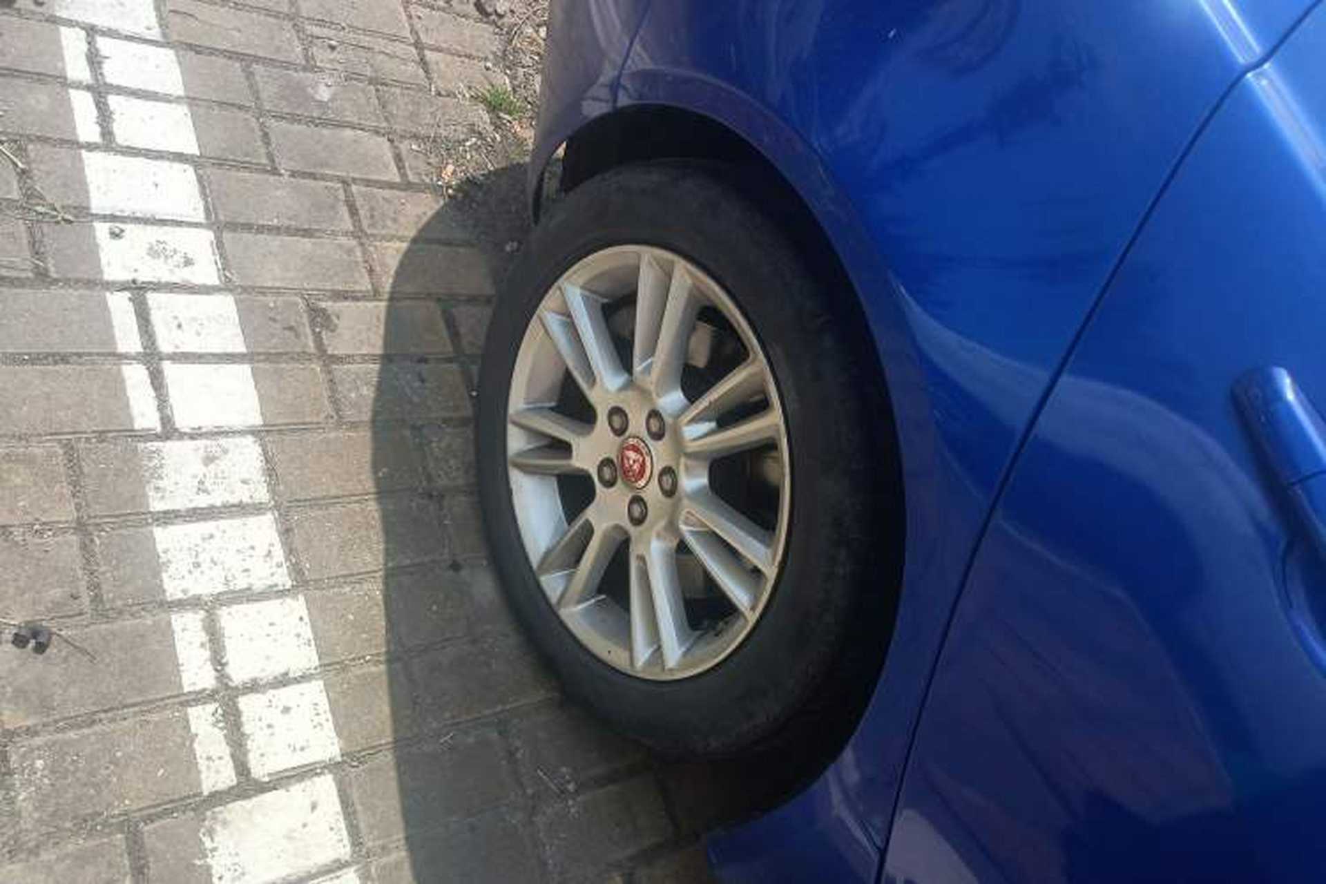Used Jaguar XEL 2019 2.0T 200 PS Luxury Edition Right Rear Wheel Hub