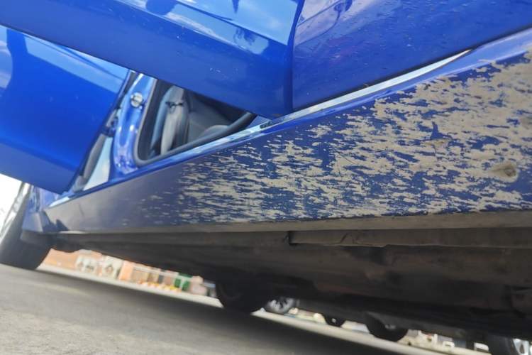 Used Jaguar XEL 2019 2.0T 200 PS Deluxe Edition Right Side Sill
