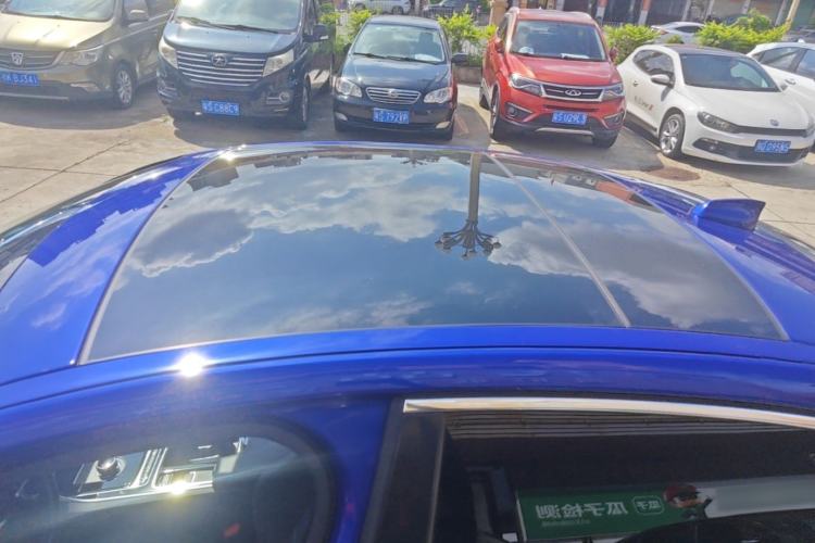 Used Jaguar XEL 2019 2.0T 200 PS Deluxe Edition Roof