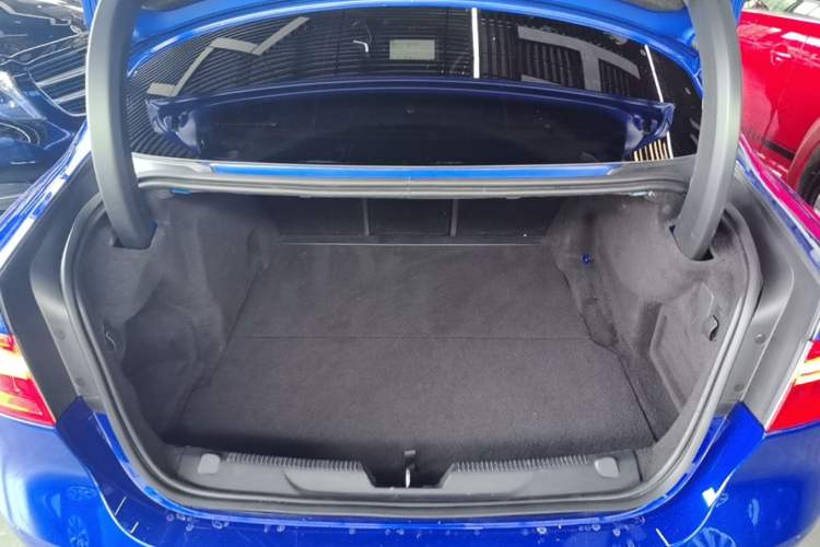 Used Jaguar XEL 2019 2.0T 200 PS Luxury Edition Trunk
