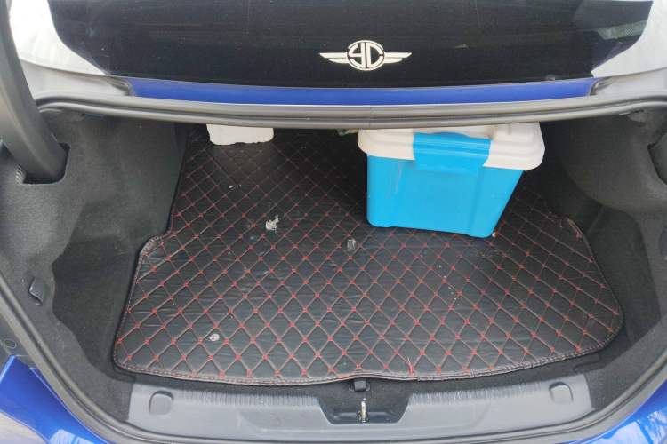 Used Jaguar XEL 2019 2.0T 200 PS Elite Edition Trunk