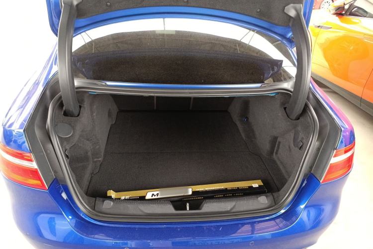 Used Jaguar XEL 2019 2.0T 200 PS Elite Edition Trunk