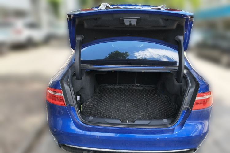 Used Jaguar XEL 2019 2.0T 200 PS Luxury Edition Trunk
