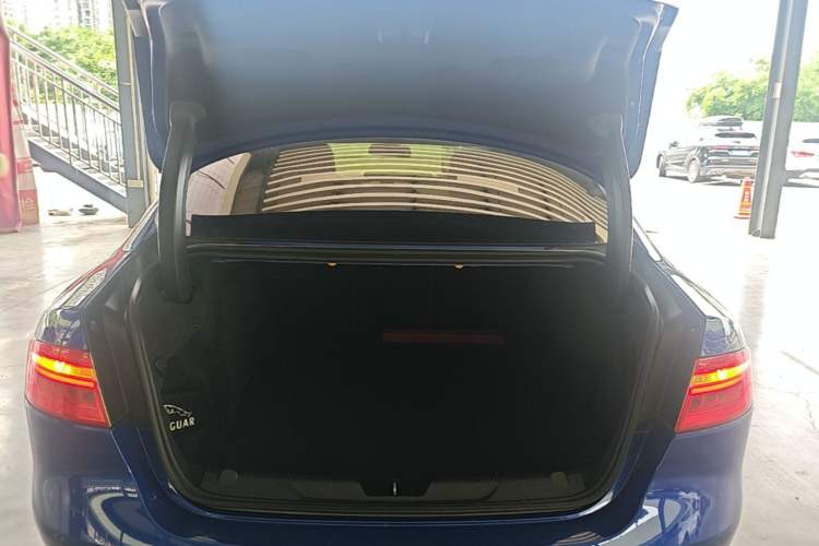 Used Jaguar XEL 2019 2.0T 200 PS Luxury Edition Trunk