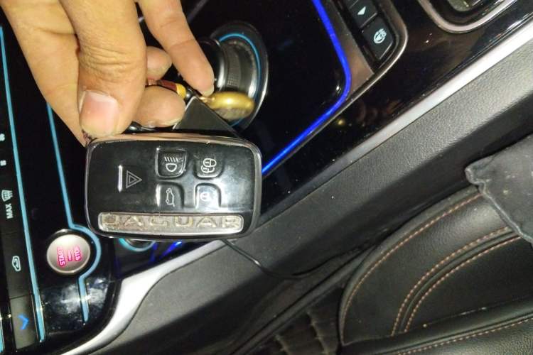 Used Jaguar XEL 2019 2.0T 200 PS Luxury Edition Vehicle Key