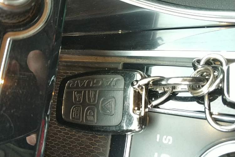 Used Jaguar XEL 2019 2.0T 200 PS Luxury Edition Vehicle Key