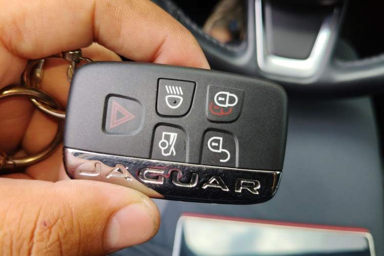 Used Jaguar XEL 2019 2.0T 200 PS Elite Edition Vehicle Key