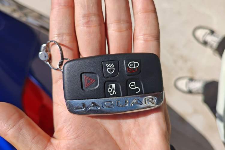 Used Jaguar XEL 2019 2.0T 200 PS Deluxe Edition Vehicle Key