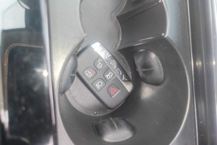 Used Jaguar XEL 2019 2.0T 250 PS Premium Edition Vehicle Key